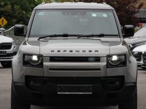 Defender 110 3 seats D300 bhp * 1 owner from new - Image 2