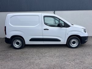 2023 Opel Combo ‘Only 68kms - Image 3