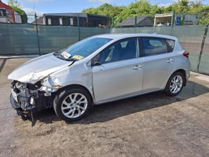 2017 Toyota Auris  1.4 D4D - Image 2