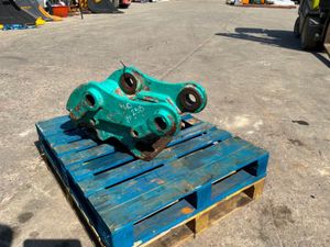 DROMONE QUICK HITCH.......65mm PINS........2166. - Image 3