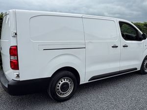 2020 Vauxhall Vivaro Twin Sliding Doors - Image 3