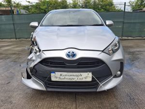 231 Toyota Yaris  Hybrid   Automatic - Image 4