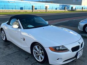 2004 Bmw Z4 2.5i LOW KILOMETRES - Image 2