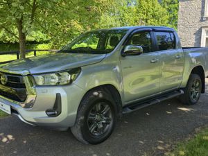 2023 Toyota Hilux 2.4 Icon D-4D Crew Cab - Image 2