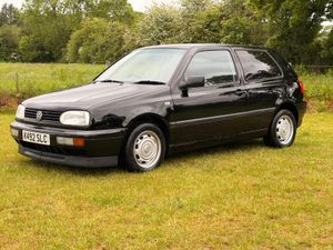 Vary clean golf van - Image 3