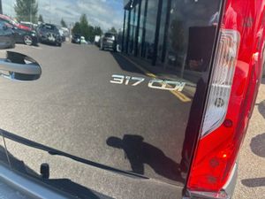 Mercedes-Benz Sprinter 317 LOW ROOF SELECT - Image 3