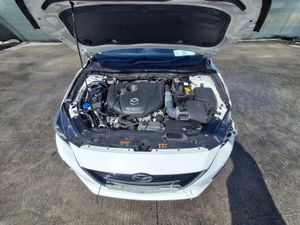 2015 Mazda 3 Diesel - Image 4