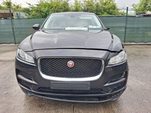 162 jaguar F-Pace prestige Automatic - Image 4