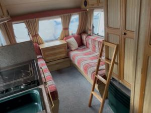 Caravan - Image 3