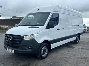 Mercedes-Benz Sprinter 2025 - Image 3