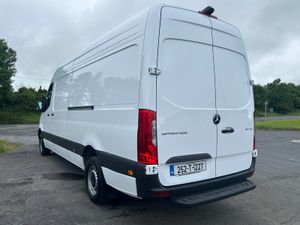 Mercedes-Benz Sprinter 2025 - Image 4