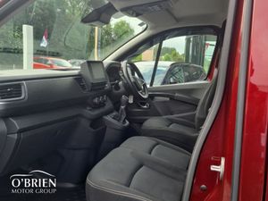Renault Trafic TRAFIC LL30 BLUE DCI 150 AUTO Sport - Image 3