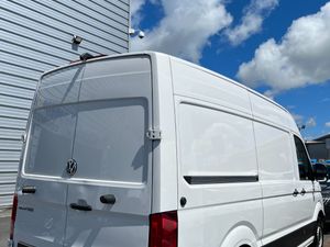 Volkswagen Crafter MWB High Roof 2023 Automatic - Image 3