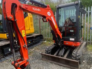 2021 Kubota U27-4 Excavator - Image 2