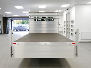 2026 Renault Master Dropside - €924/pm - Image 3