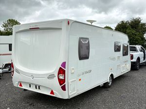 Lunar Lexon 4 Berth Fixed Bed Caravan - Image 4