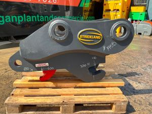 UNUSED STRICKLAND HITCH....110mm PINS....1955t. - Image 2