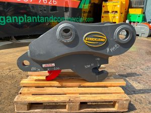 UNUSED STRICKLAND HITCH....110mm PINS....1955t. - Image 4