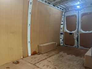 2025 Iveco Daily High Roof Panel Van - Image 3
