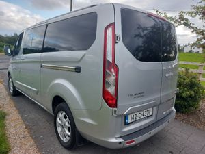 TRANSIT CUSTOM 142' LIMITED - 6 SEATER / FACTORY C - Image 3