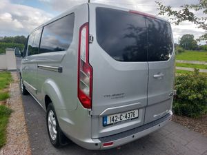 TRANSIT CUSTOM 142' LIMITED - 6 SEATER / FACTORY C - Image 2