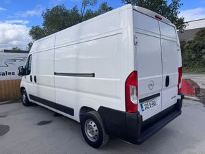 222 Opel Movano 2.2D Low Miles Warranty - Image 4