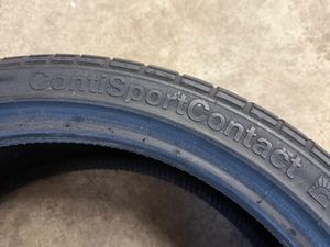 TYRE         225 / 40 ZR 19 - Image 3