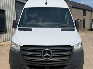 2020 Mercedes Sprinter 314 CDI L4 - Image 2