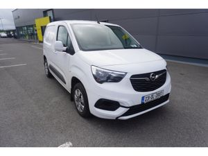 Opel Combo KOMF L1H1-1.5 100PS D 3DR KOMFORT TRIM - Image 2