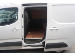 Opel Combo KOMF L1H1-1.5 100PS D 3DR KOMFORT TRIM - Image 4