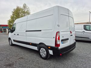 RENAULT MASTER  BUSINESS INCLUDES VAT - Image 4