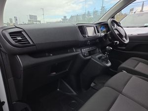 Peugeot Expert PROFESSIONAL STD 1.5 HD - Image 4