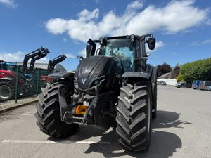 Valtra T235 Active -75th Anniversary Edition - Image 2