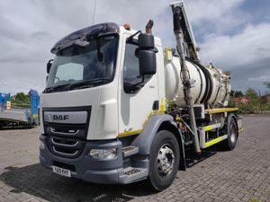 2019 DAF LF 260 18 TON Tipping Whale Gully Emptier - Image 2