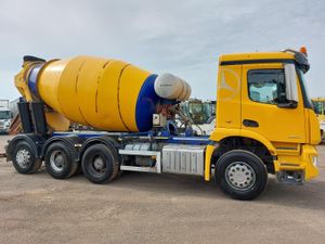 2017 (67) MERCEDES-BENZ AROCS 3243 8x4 Tridem Conc - Image 2