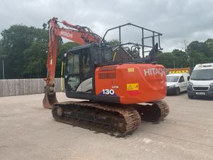 2020 HITACHI ZX130LCN-6 Tracked Excavator - Image 4