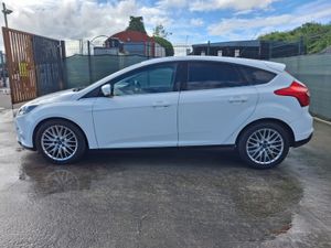 2012 Ford Focus  Zetec  140bhp  Automatic - Image 3