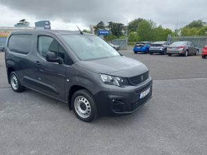 Peugeot Partner PROFESSIONAL PLUS 1.5 - Image 3