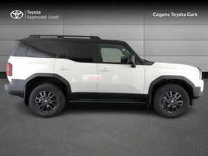 Toyota Land Cruiser 2.8 - Image 3