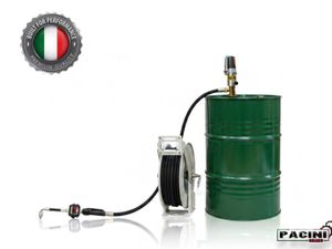 Oil Dispensing Pump with Retractable Reel - Image 2