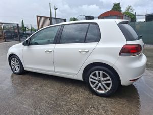 2011 Volkswagen Golf  Highline  1.6 Tdi - Image 4
