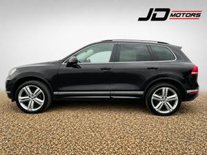 2018 VW TOAUREG R-LINE 3.0 V6 262 BHP - Image 3