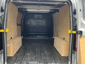 Ford Transit Custom LIMITED - Image 4