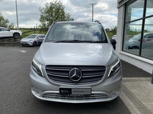 Mercedes-Benz Vito L2  RWD 119CDI Premium Crew Van - Image 2