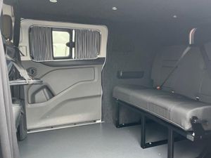 Ford Transit Custom LIMITED - Image 4