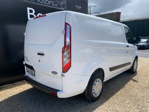FORD TRANSIT CUSTOM 2.0 TDCI SWB TREND - Image 3