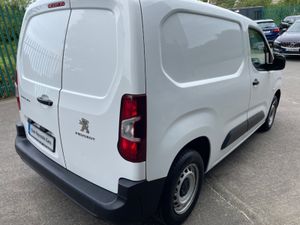 Peugeot Partner ACTIVE 1.5 BLUE HDI 10 100 6.3 2DR - Image 4