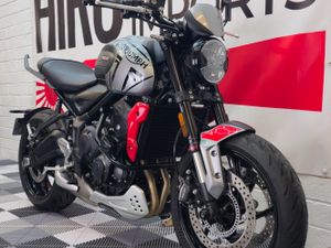 212 Triumph Trident - Image 2