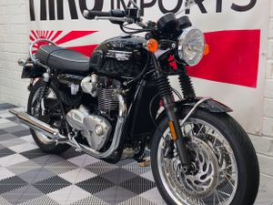 2025 Triumph Bonneville T120 - Image 2