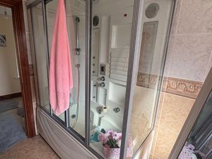 Shower Jacuzzi - Image 4